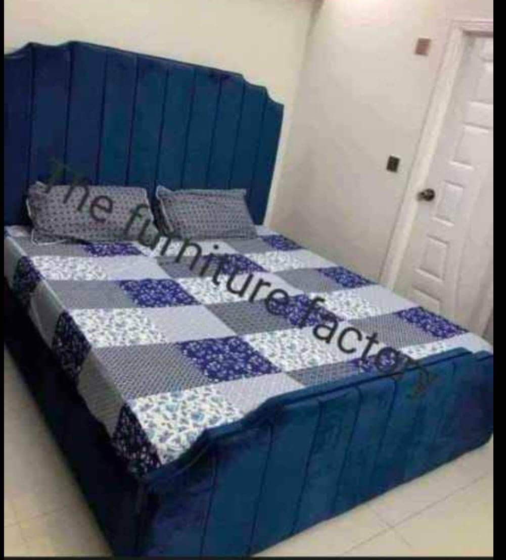 Modern Double Frame Storage Bed with Hydraulic Lift-Up Design